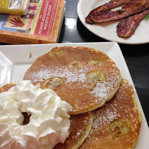Banana gf pancakes and bacon
