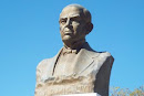 Busto Sarmiento 