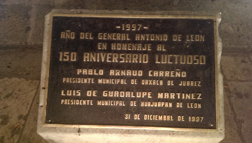 Placa Aniversario Luctuoso Pablo Arnaud Carreño