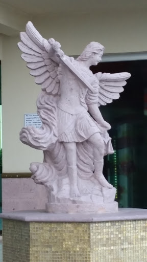 Estatua San Miguel Arcangel
