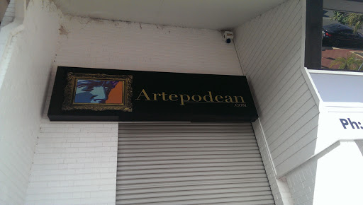 Artepodean