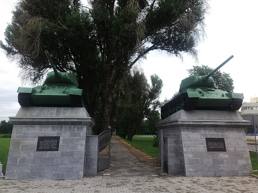 Monument Czołgi Cmentarne