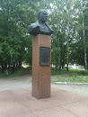 Памятник Завенягину