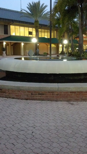Knights Point Fountain 2