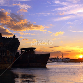 Dermaga Kamla - Tg.Emas Semarang by IsnaN's Gnc - Landscapes Sunsets & Sunrises