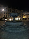 Fontana di Piazza San Giacomo