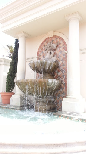 St. Regis Monarch Beach Fountain