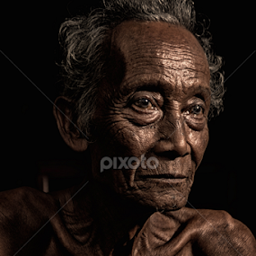pak nuh by Indra Kurniawan - People Portraits of Men