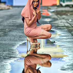 Own shadow by Chandra Wirawan - People Portraits of Women