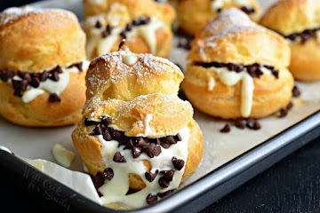 Cannoli Choux Pastry (Cream Puffs)