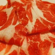 滿堂紅頂級麻辣鴛鴦火鍋