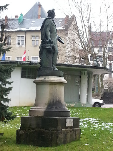 Statue d'Alphonse de Lamartine
