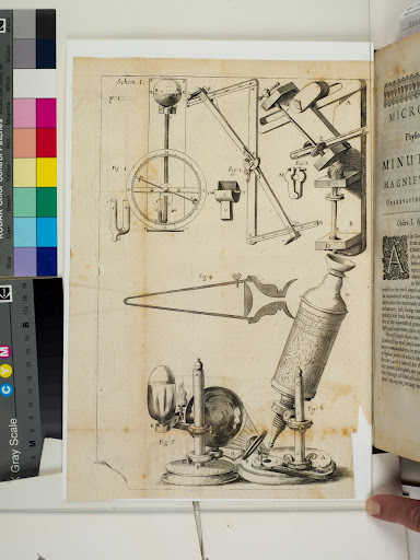 Schematics of Hooke's compound microscope from Hooke's Micrographia