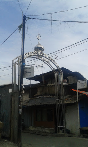 Gapura Masjid Baitul Mu'min