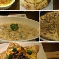 Pizza Factory 披薩工廠(公益店)