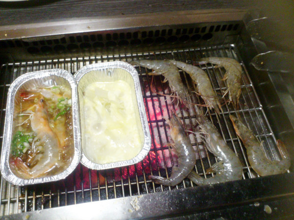 服務超好的饕燒客燒肉火鍋吃到飽
