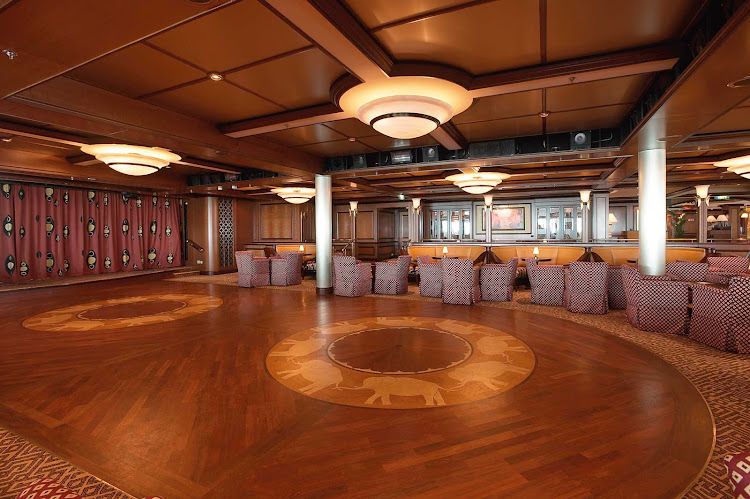 Stop by the Safari Club aboard Jewel of the Seas for cocktails and dancing.