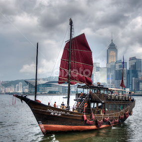Hong Kong - Sampan by Fa Ve - Transportation Boats