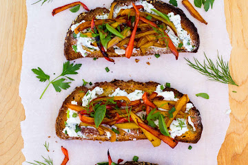 Herbed Goat Cheese Toasts with Balsamic Roasted Sweet Peppers