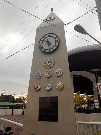 Naic Town Plaza Eye Clock