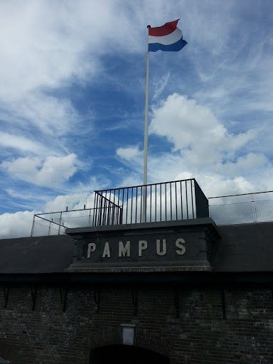 Fort Pampus