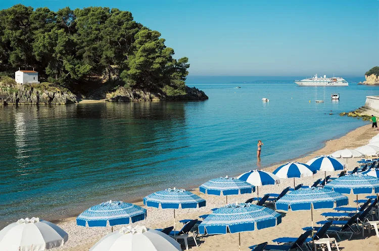 Tere Moana anchored off Parga along the northwestern coast of Greece.  