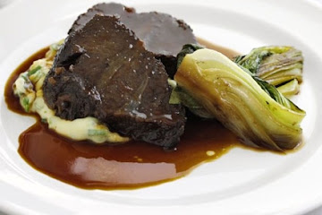 Braised beef in honey & soy