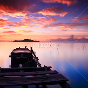 Yang Tersisa by Moh Maulana Lana - Landscapes Waterscapes