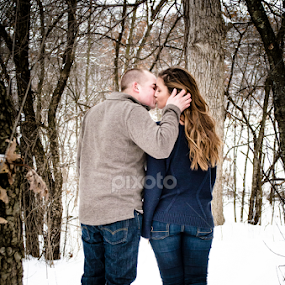 Snowy Engagement Session by Jess Anderson - People Couples