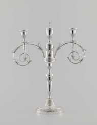 Kandelaar van zilver