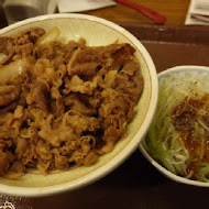 すき家SUKIYA日本平價牛丼