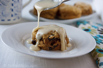 Fat-Free Pumpkin and Raisin Biscuits