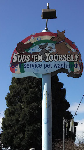 Suds 'Em Yourself Pet Wash-N-Dry Sign