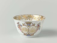 Bell-shaped cup from the 'Swellengrebel service' with a double crowned monogram and a border with floral scrolls