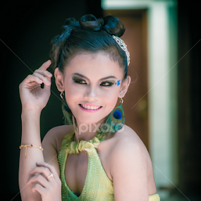 Smile naturaly by Christian Lukman - People Portraits of Women