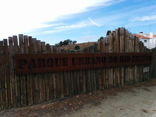 Parque Urbano Do Rio Fresno