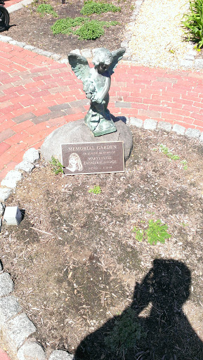 Newburyport MaryLouise Zabriskie Dodge Memorial Garden