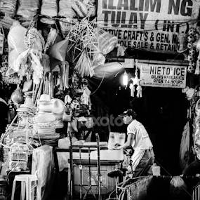 Fujifilm XE1/18-55mm/f2.8 by Jeg Garcia - People Street & Candids