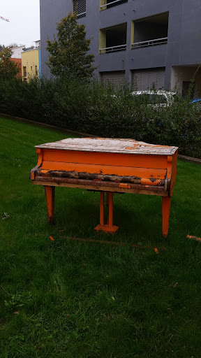 Orange Piano Aarau