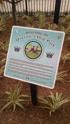 Queenie's Dog Park 