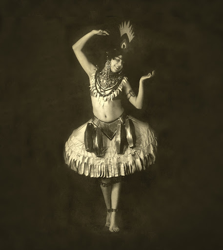 The Fire Drum, 1922, Ervína Kupferová (Dancer).