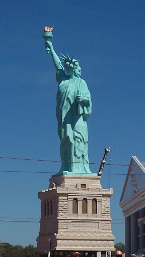 Estátua Da Liberdade Havan