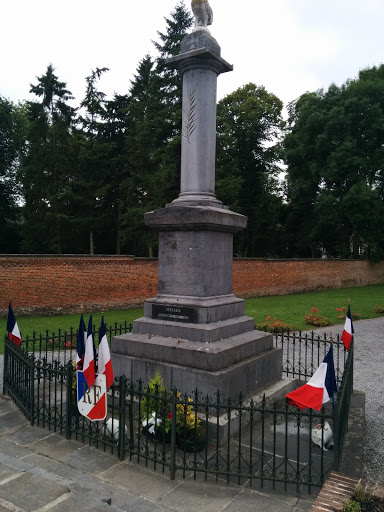 Monument Aux Morts De Leschelle