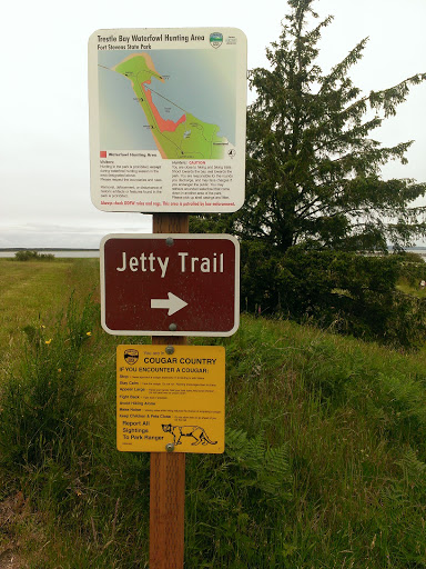 Beginning of Jetty Trail