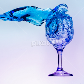 Splash Blue by Syahbuddin Nurdiyana - Abstract Water Drops & Splashes