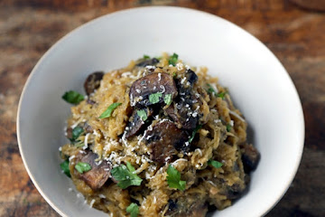Roasted Spaghetti Squash with Mushrooms