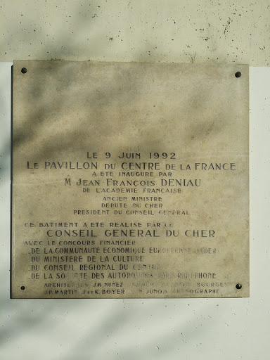 Le Pavillon Du Centre De La France