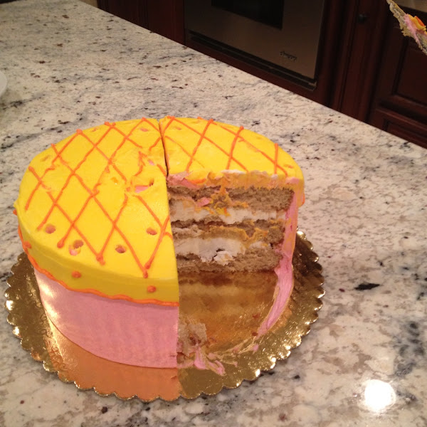 Lemon cake with vanilla frosting