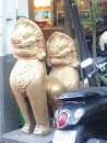 Two Lion at Monivong Blv