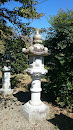 八阪神社参道石灯籠